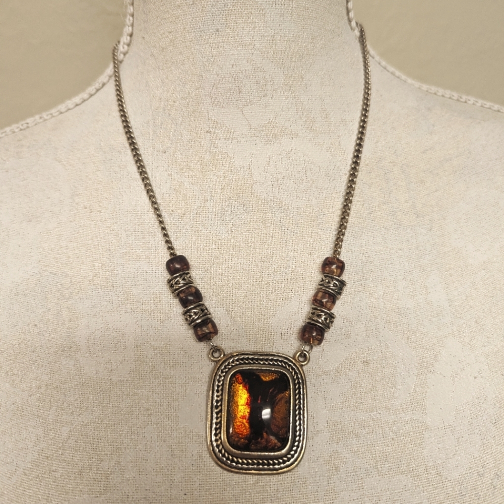 Vintage Necklace w/Bead Accents Colors Brown and Black Lobster Claw Clasp